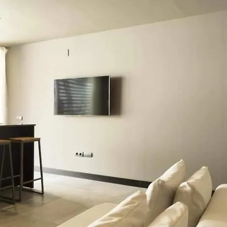 Adrian - Nogalera Apartment Torremolinos